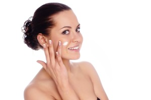 Cách chọn kem dưỡng ẩm cho da mặt phù hợp
