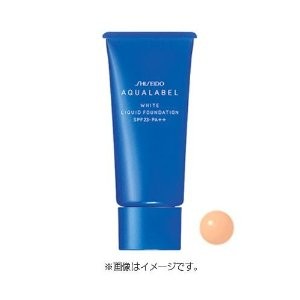 kem-nen-Shiseido-Aqualabel-White-Liquid-Foundation
