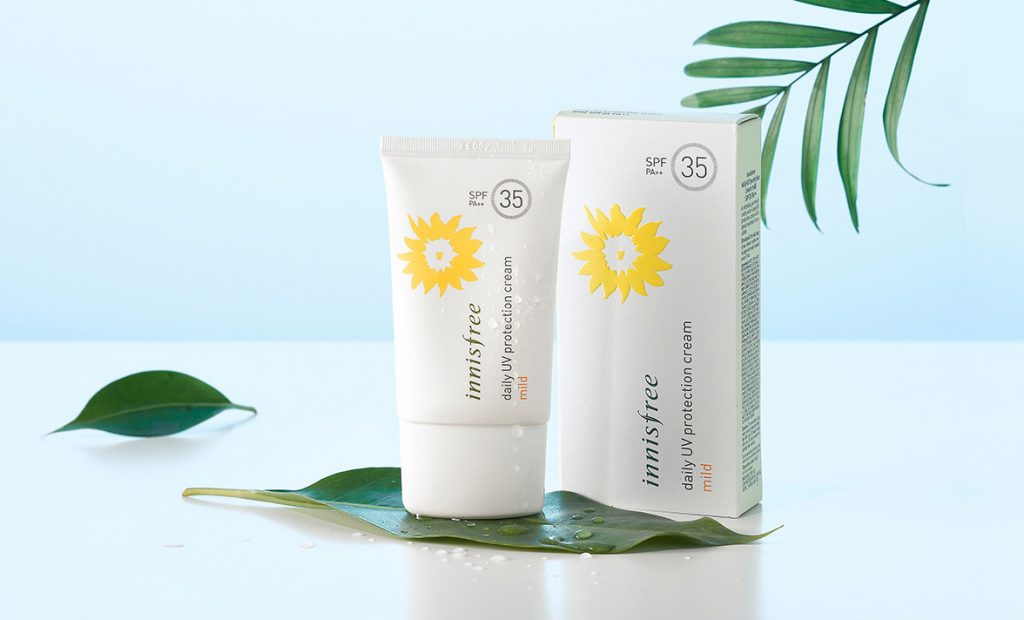 Cách chọn kem chống nắng cho da nhạy cảm: Innisfree Daily UV Protection Cream Mild SPF 35 PA++