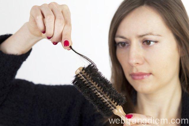 Ngăn ngừa rụng tóc do mất cân bằng nội tiết